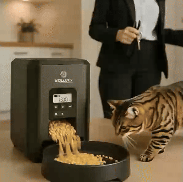 Auto Paw™ Smart Automatic Pet Feeder – App-Controlled, Scheduled Feeding, Portion Control for Cats & Dogs
